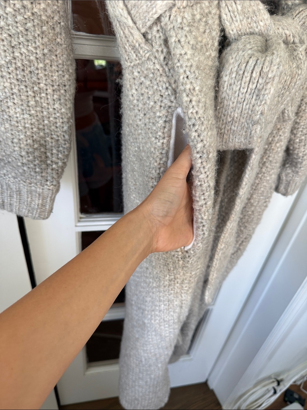 LUNYA Chunky Wool Knit Robe - Picture 4 of 8